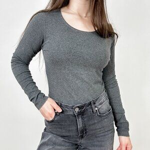 Company Ellen Tracy Grey Scoop Neck Long Sleeve